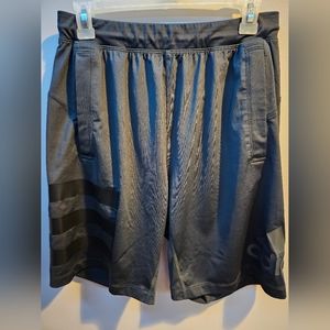 Mens adidas athletic shorts size medium gray/black